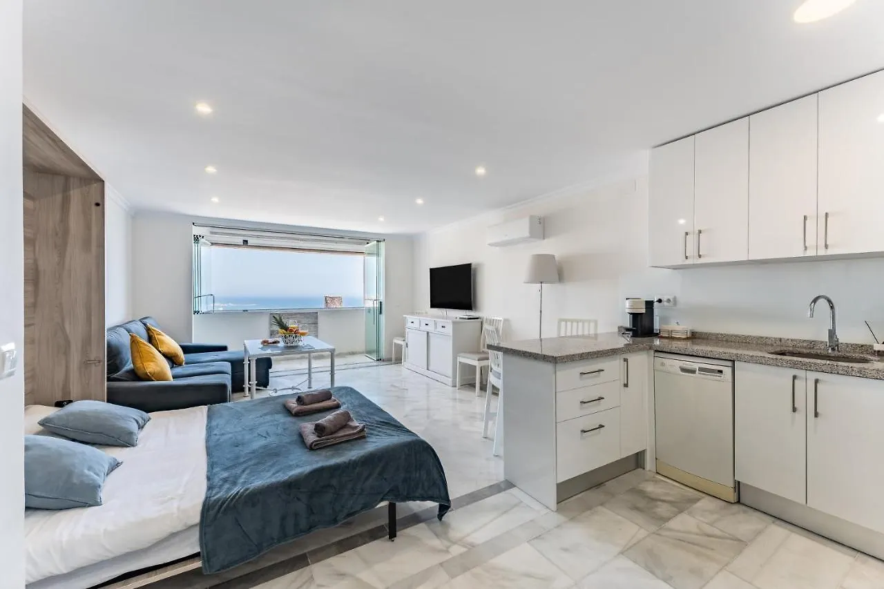 Breathtaking Studio, Amazing Views, Pool, Beach Benalmádena